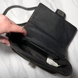 Forever 21 Bags - Forever 21 Quilted Turnlock Chain Handbag Forever 21 Bags - Forever 21 Quilted Turnlock Chain Handbag